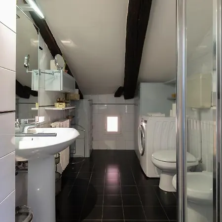 Fondazza - Little Tower Apartment Bologna